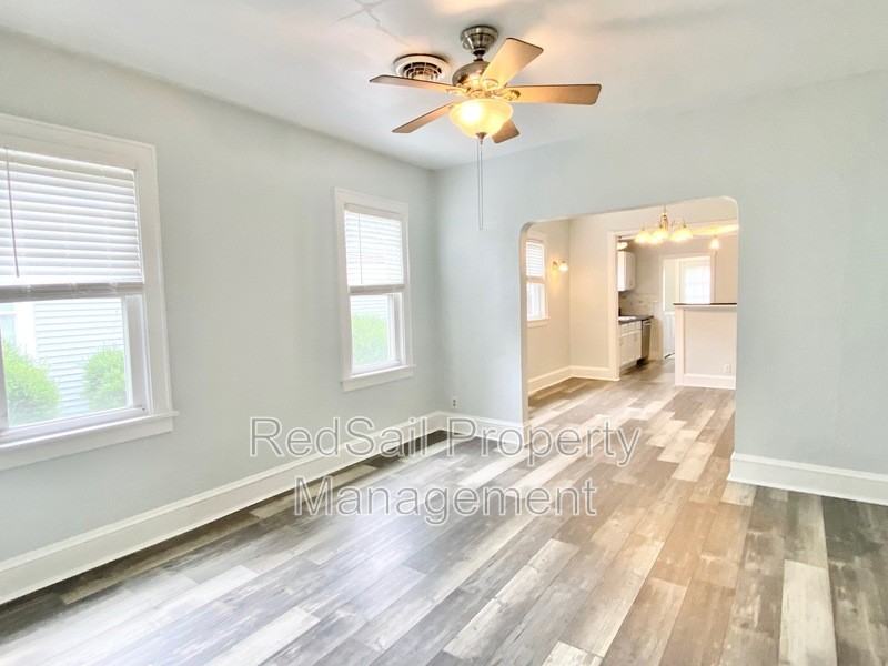 221 Cherry Ave - Photo 4 of 19