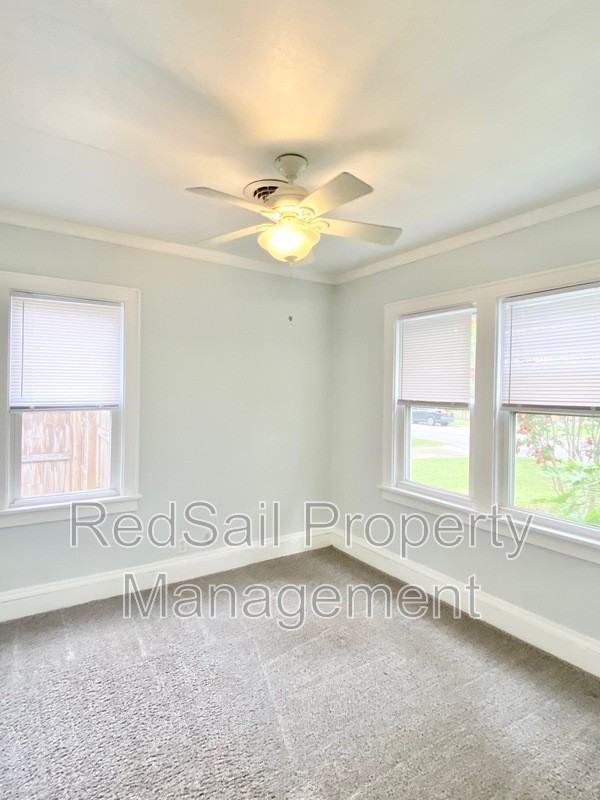221 Cherry Ave - Photo 7 of 19