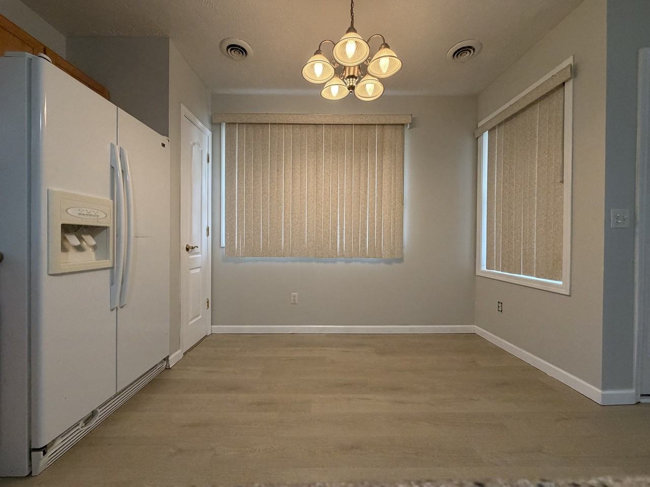 165 E 316th St #1 - Photo 4 of 20