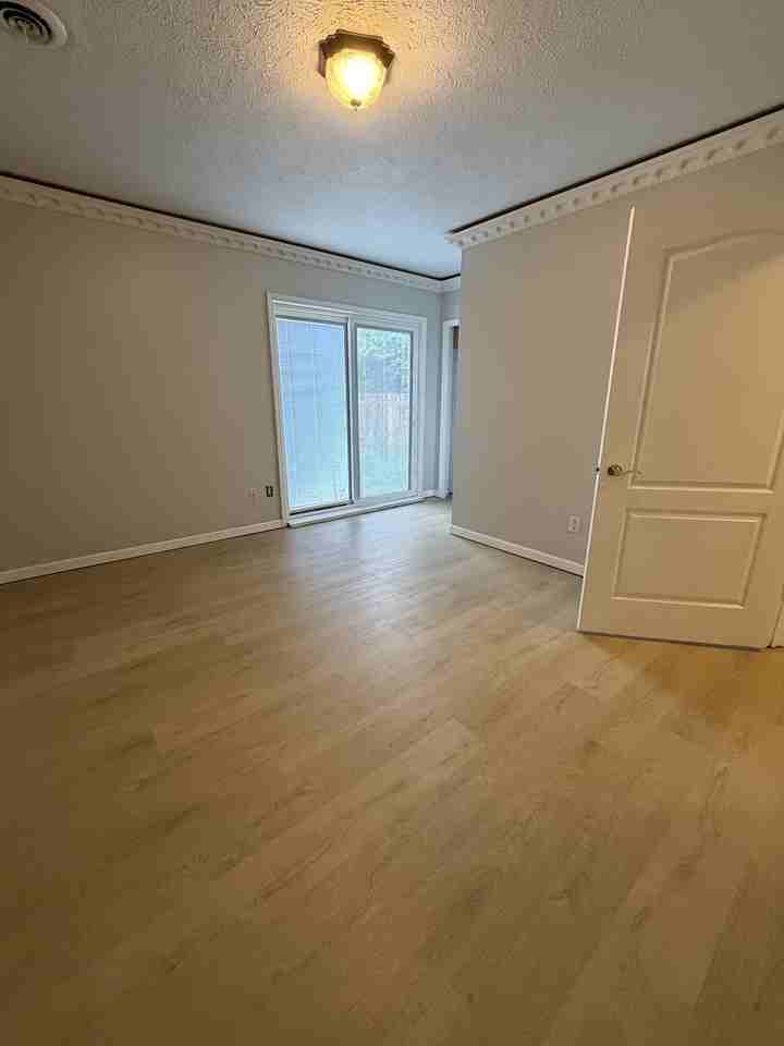 165 E 316th St #1 - Photo 7 of 20