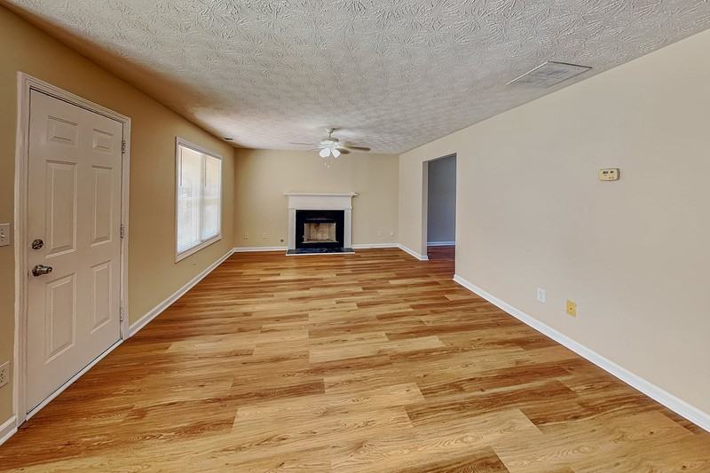 1867 Harmony Trce - Photo 2 of 20