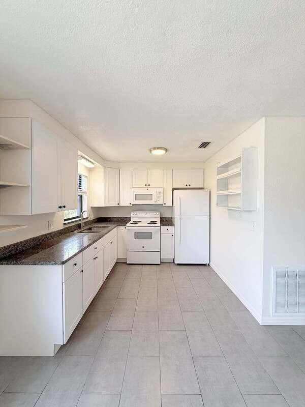 3182 Downing St - Photo 4 of 43