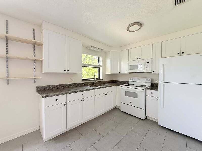 3182 Downing St - Photo 5 of 43