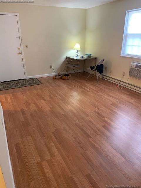 740 Central St #H12 - Photo 4 of 11