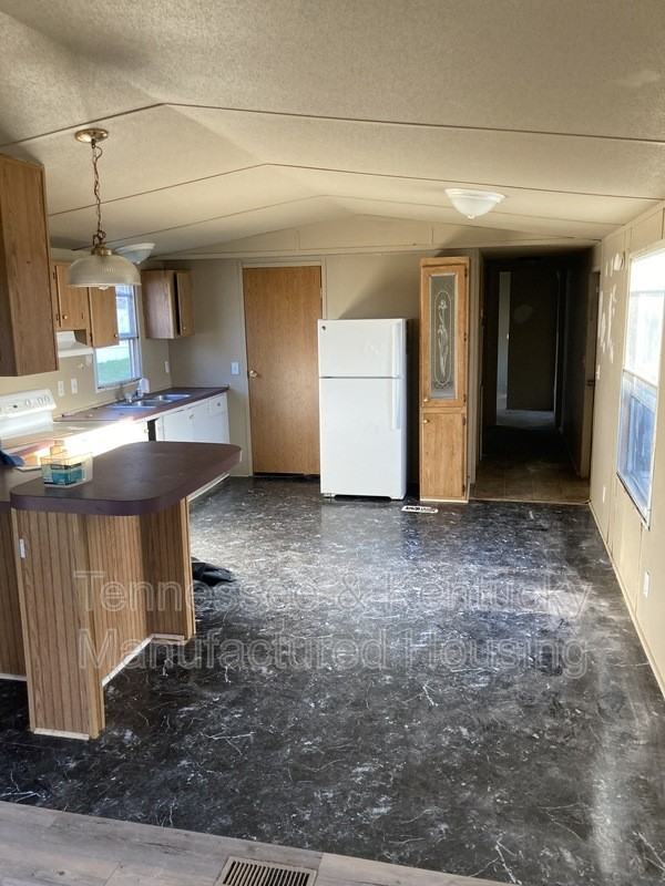 209 Cumberland Ln - Photo 2 of 6