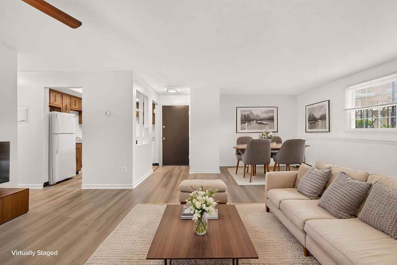 East Towne Apartments - Photo 5 of 13