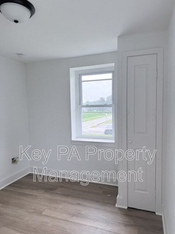 110 Brick Rd - Photo 6 of 8