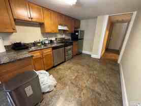 360 Tappan St #B - Photo 1 of 1