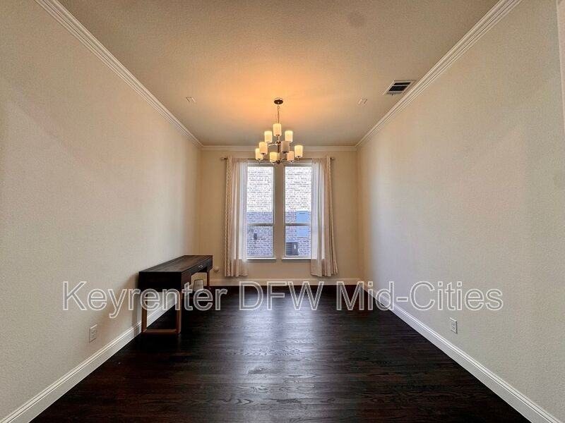 2016 Remington Dr - Photo 7 of 39