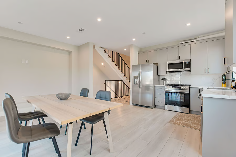 2121 South West View Street - Photo 6 of 11