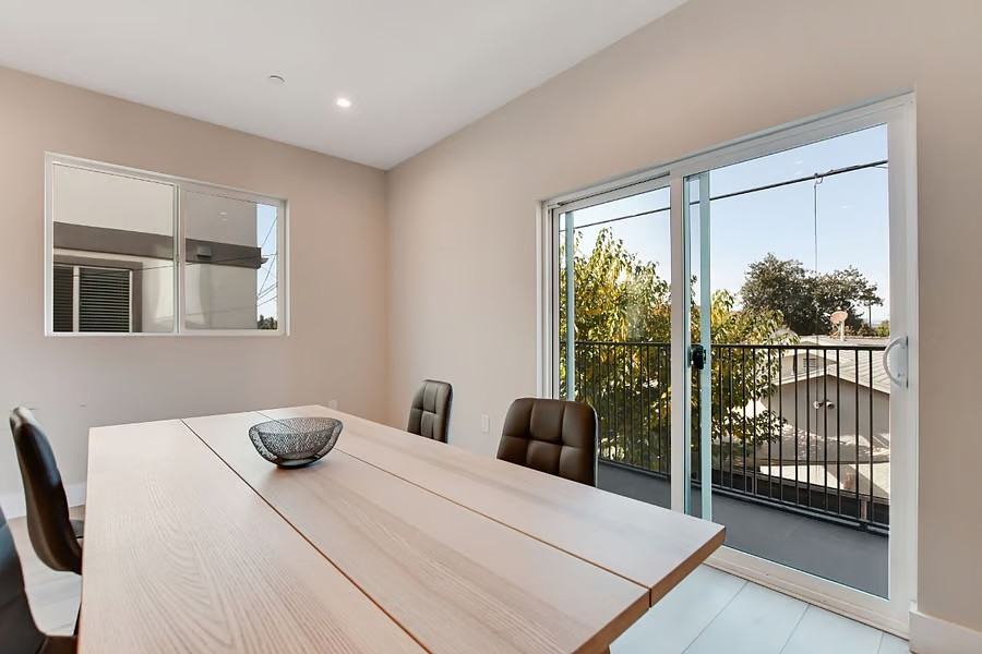 2121 South West View Street - Photo 7 of 11