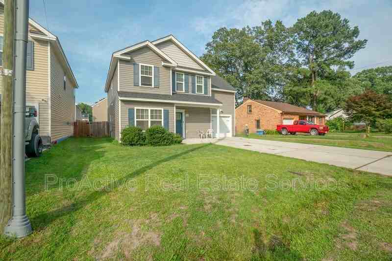 2104 Miller Ave - Photo 3 of 37