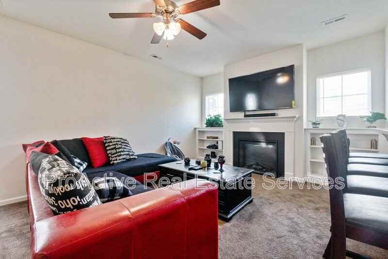 2104 Miller Ave - Photo 7 of 37