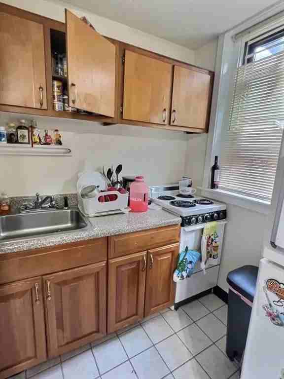 1482 Beacon St #22 - Photo 4 of 22