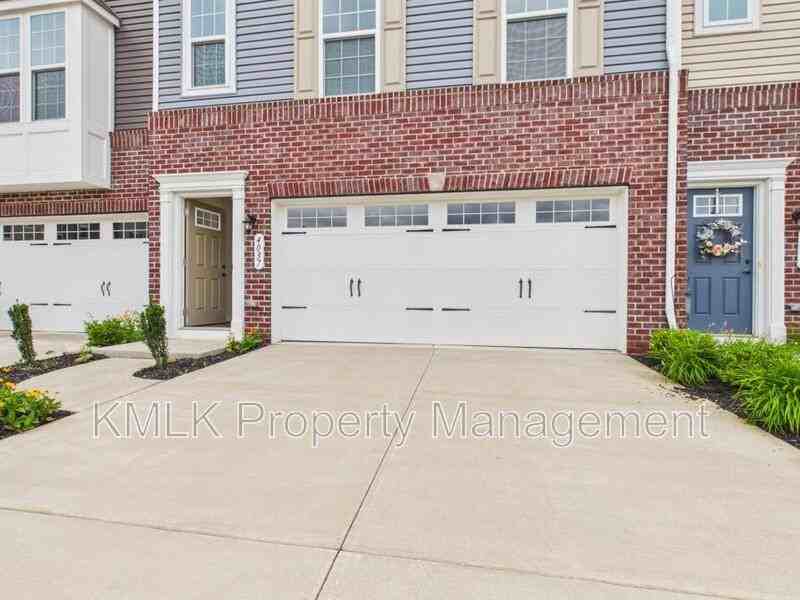 4037 N Steels Cir - Photo 2 of 50