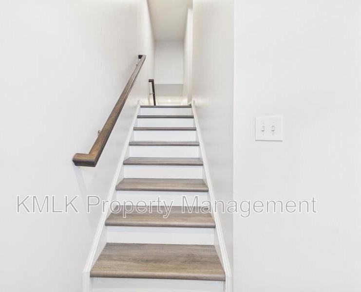 4037 N Steels Cir - Photo 5 of 50