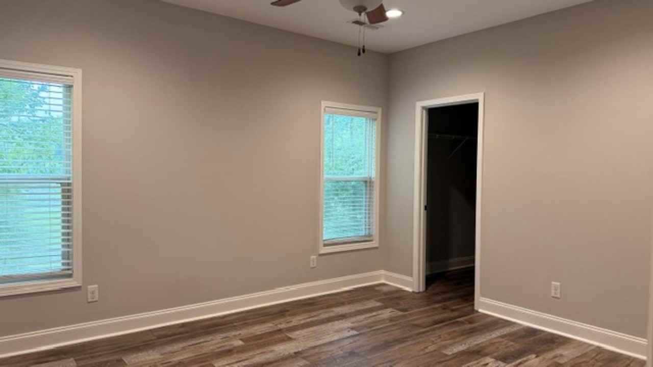 704 Chilhowee Cir - Photo 3 of 10