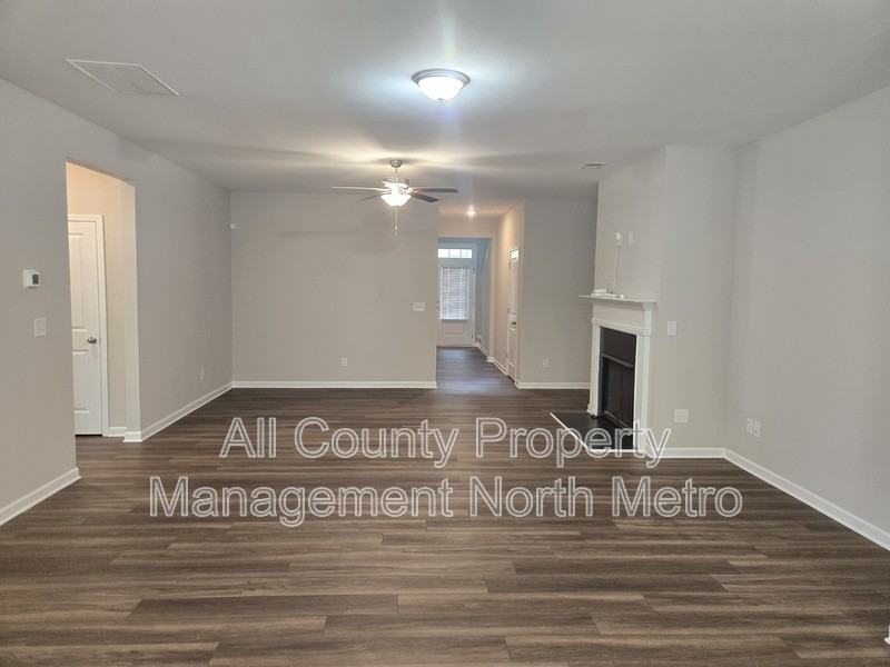 490 Tall Pines Ter - Photo 7 of 28