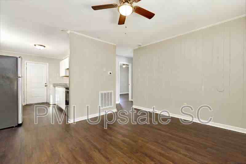 700 Brook St #5 - Photo 3 of 17