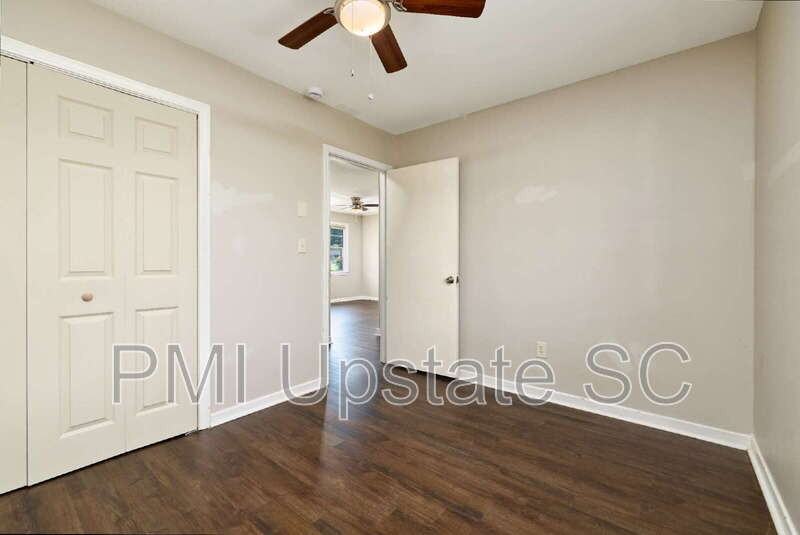 700 Brook St #5 - Photo 7 of 17