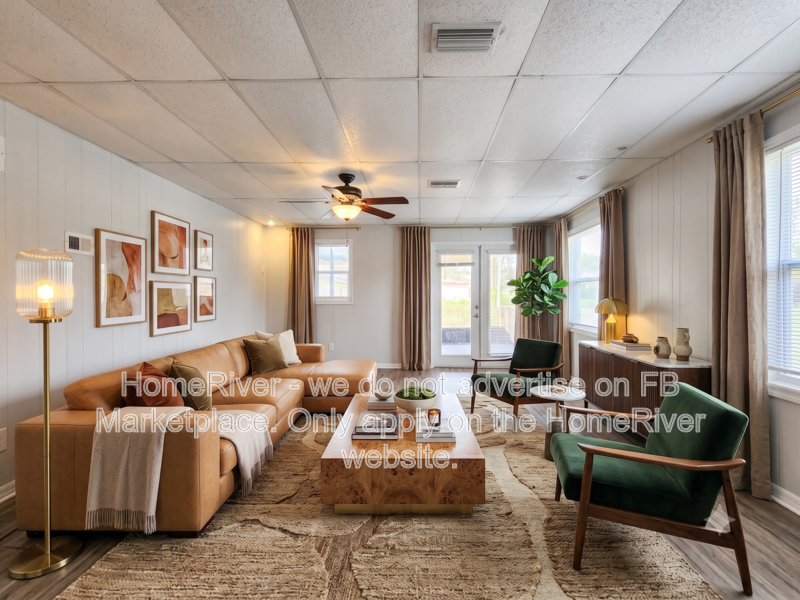 1354 Tuscola St - Photo 2 of 26