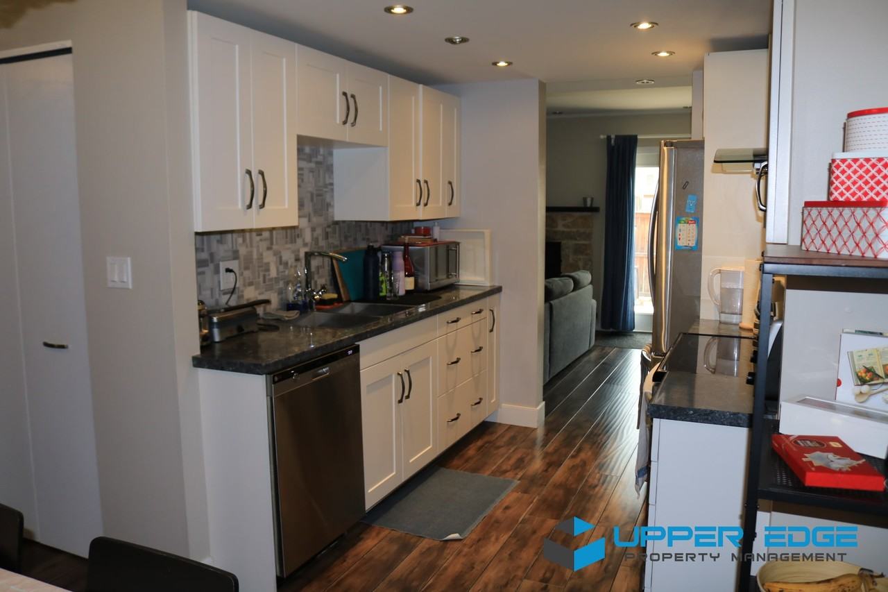 181 Charing Cross Crescent - Photo 2 of 10