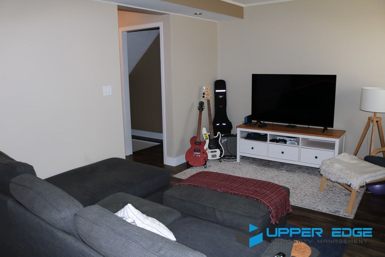 181 Charing Cross Crescent - Photo 8