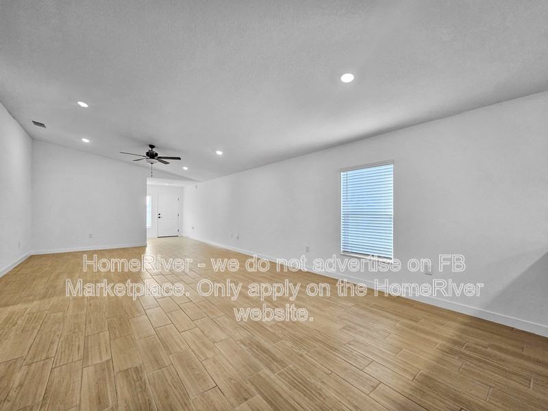 29543 Fedora Cir - Photo 7 of 24