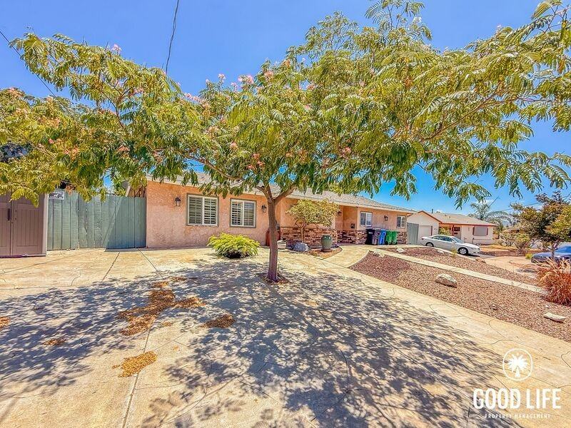 9719 Castaic Ct - Photo 2 of 23