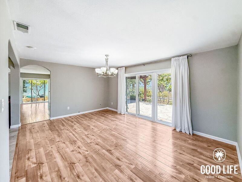 9719 Castaic Ct - Photo 3 of 23