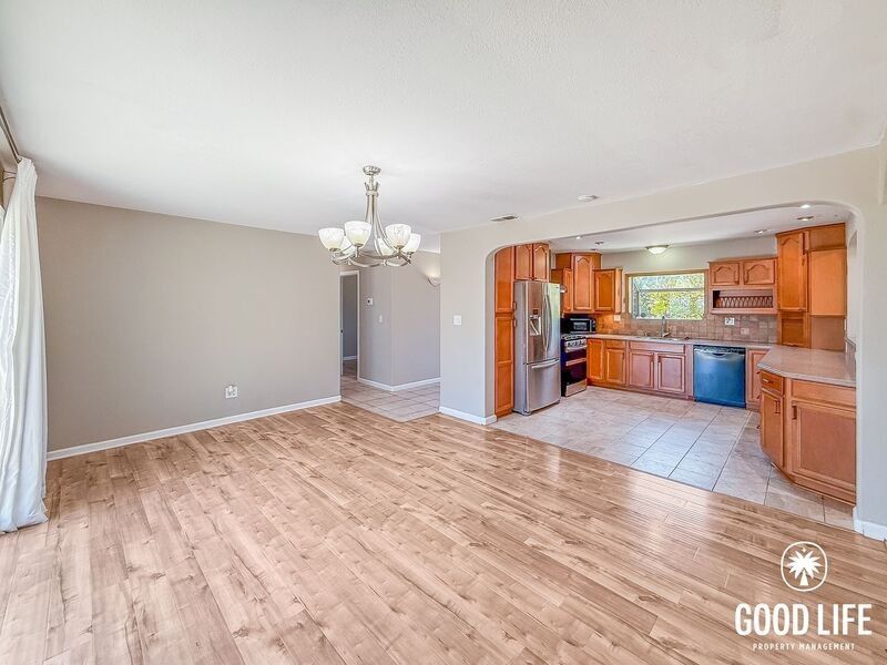9719 Castaic Ct - Photo 4 of 23