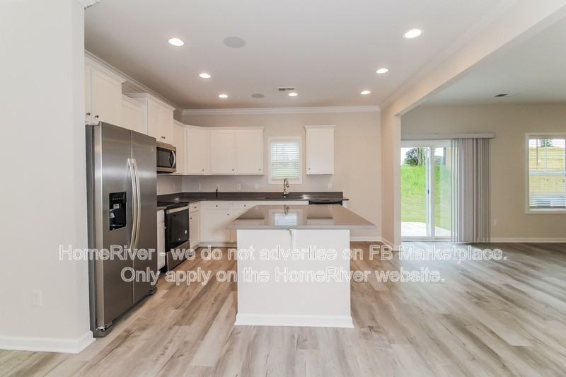 224 Sundrop St - Photo 4 of 20