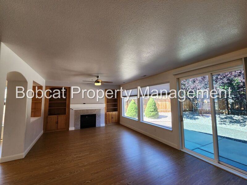 1240 Flintwood Dr - Photo 6 of 31