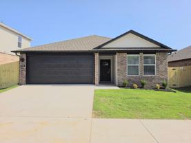 618 S Neon Ave - Photo 1 of 1