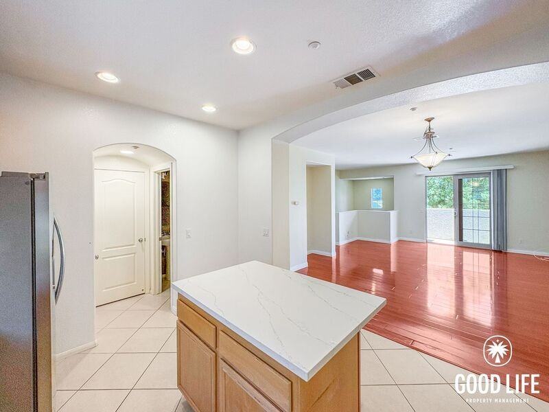 264 Marquette Ave - Photo 4 of 23