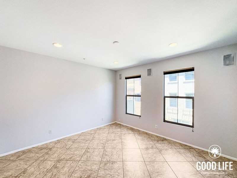 372 Plateau Ave - Photo 7 of 27