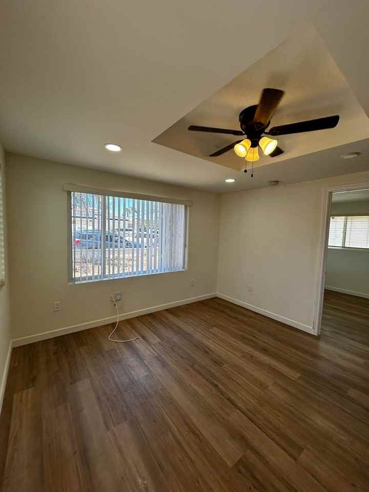 2764 Wilma St - Photo 2 of 35