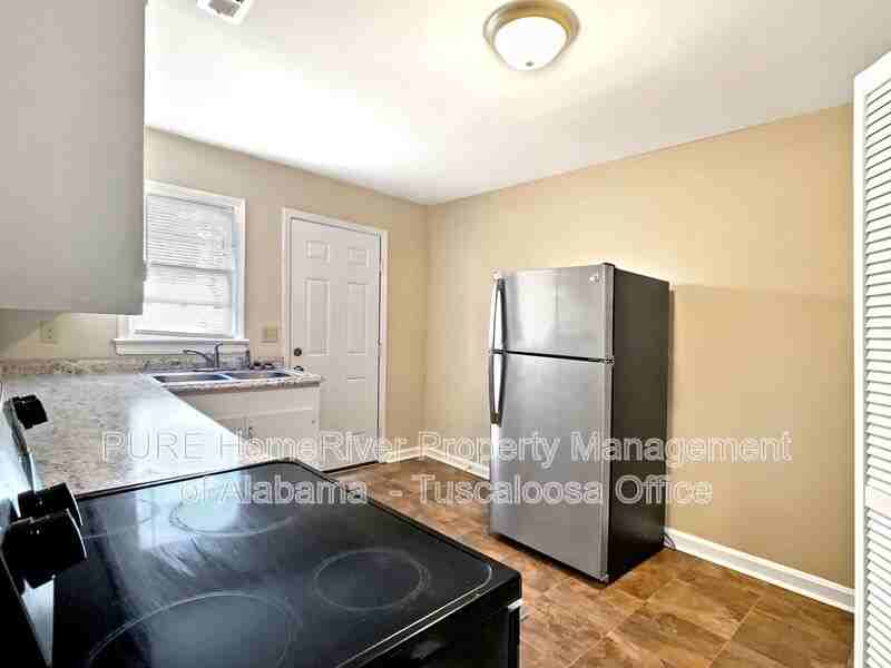 1120 19th St #7 - Photo 4 of 16