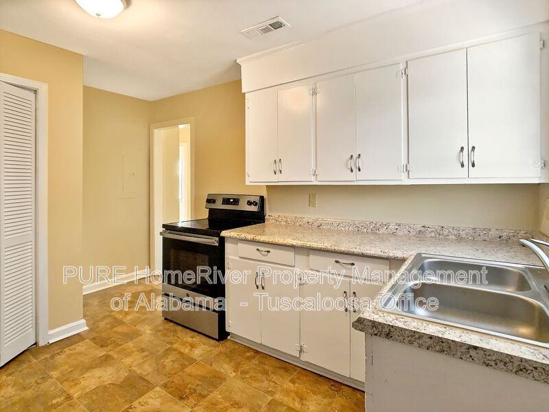 1120 19th St #7 - Photo 7 of 16