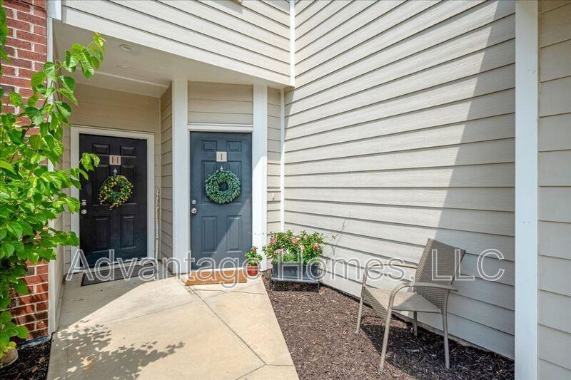 11610 Tomahawk Creek Pkwy #I - Photo 3 of 26