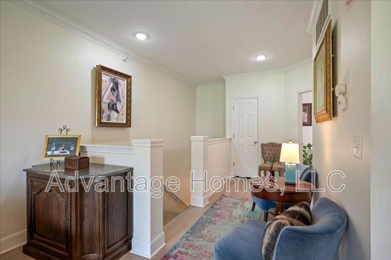 11610 Tomahawk Creek Pkwy #I - Photo 4 of 26