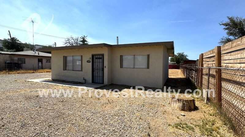 12079 Sand Ave - Photo 3 of 17