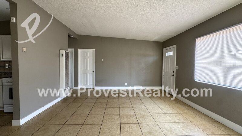 12079 Sand Ave - Photo 5 of 17