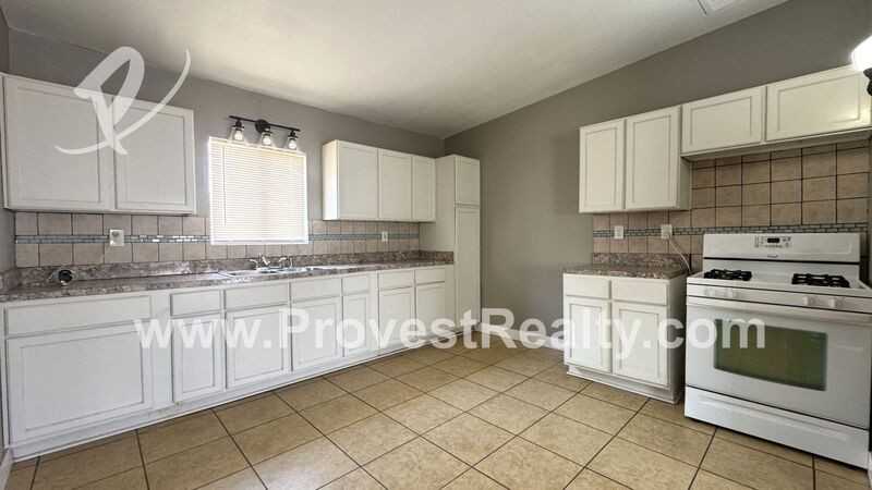 12079 Sand Ave - Photo 7 of 17