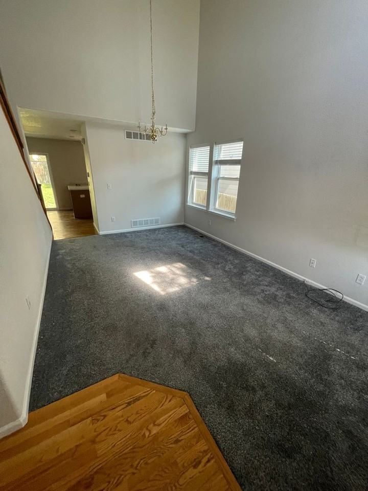187 Mcafee Cir - Photo 6 of 28