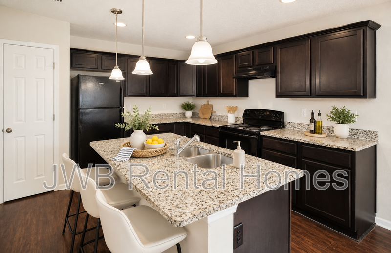4650 Lenox Ave - Photo 4 of 13