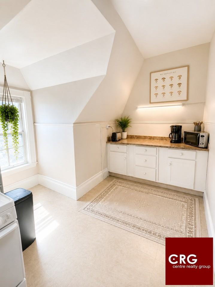 23 Parsons St #3 - Photo 5 of 20
