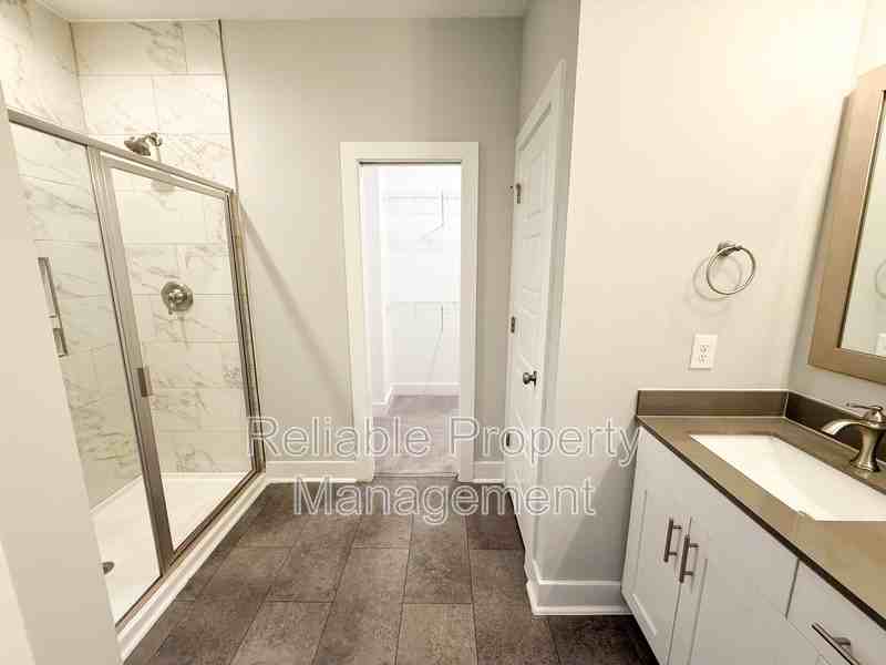 22 S Laird Dr - Photo 5 of 16