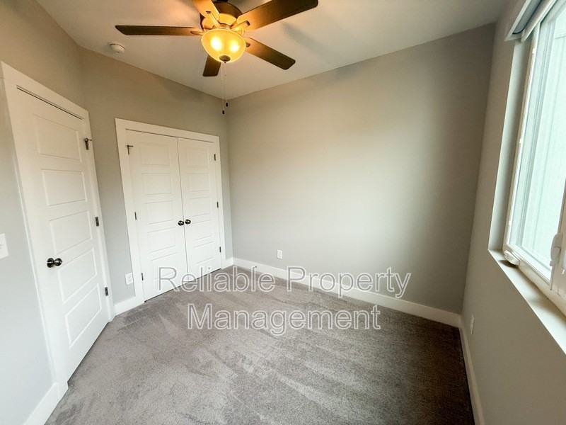 22 S Laird Dr - Photo 6 of 16