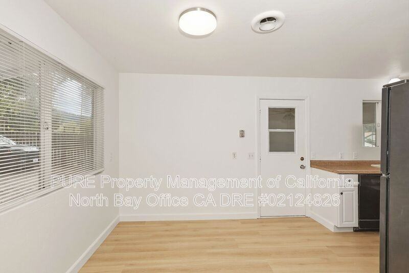 1040 S Cloverdale Blvd - Photo 5 of 22
